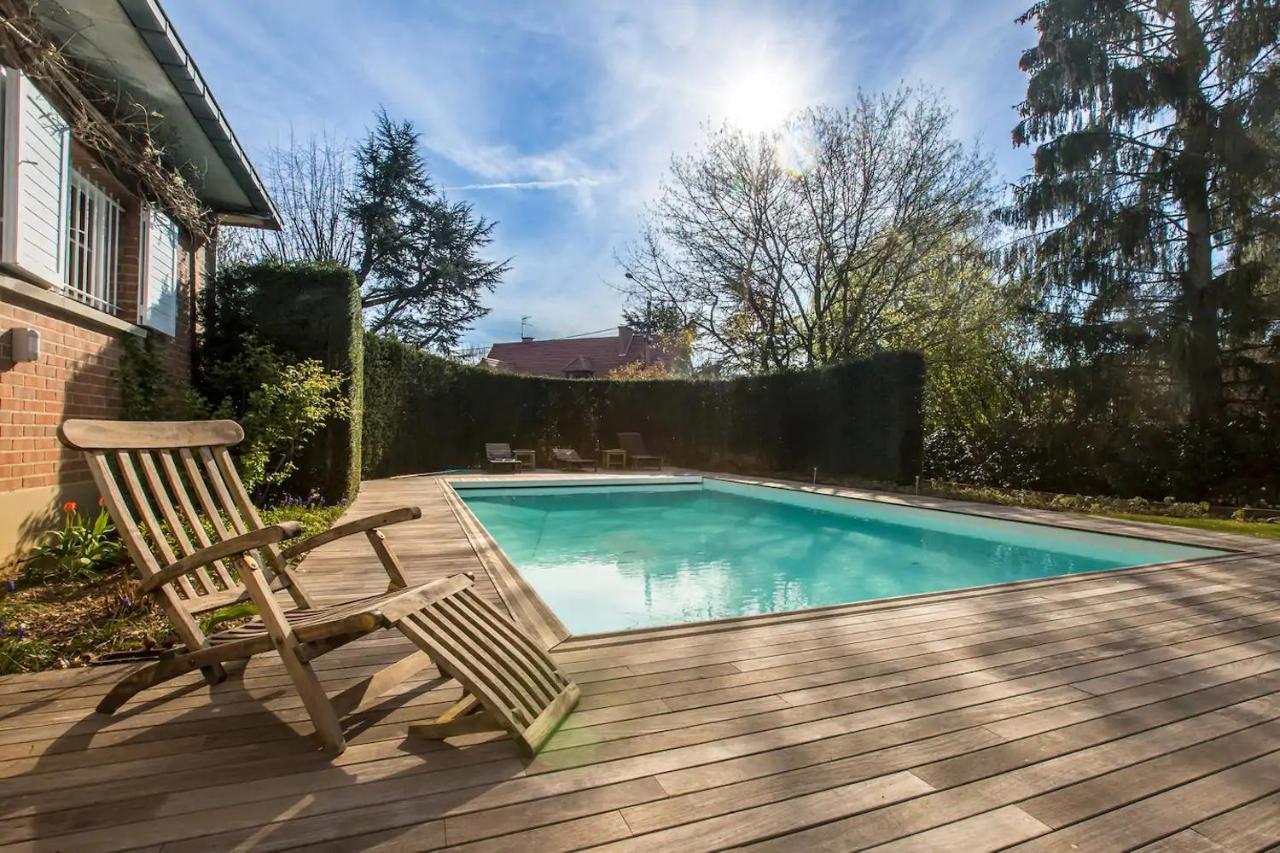 Bed and Breakfast Les Glycines Croix Екстер'єр фото