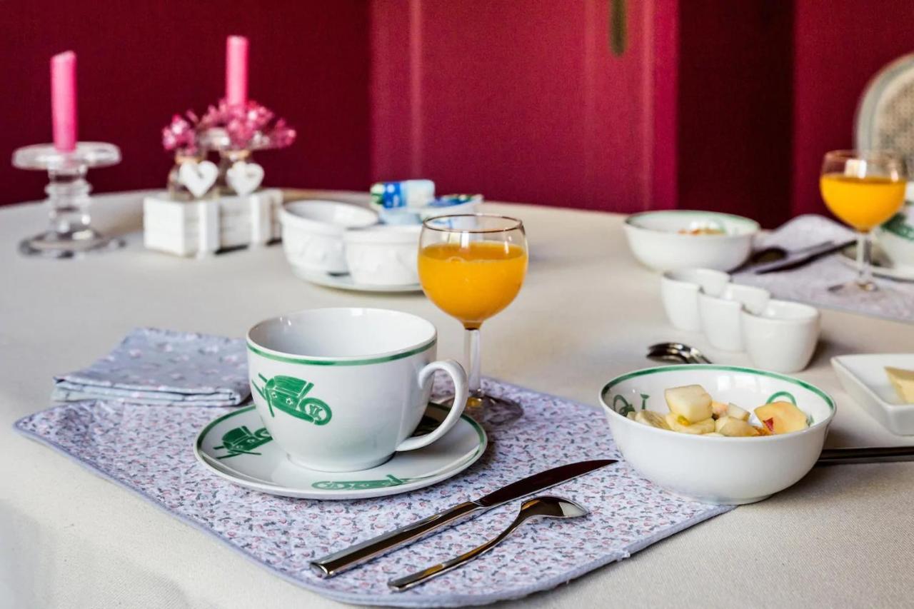Bed and Breakfast Les Glycines Croix Екстер'єр фото