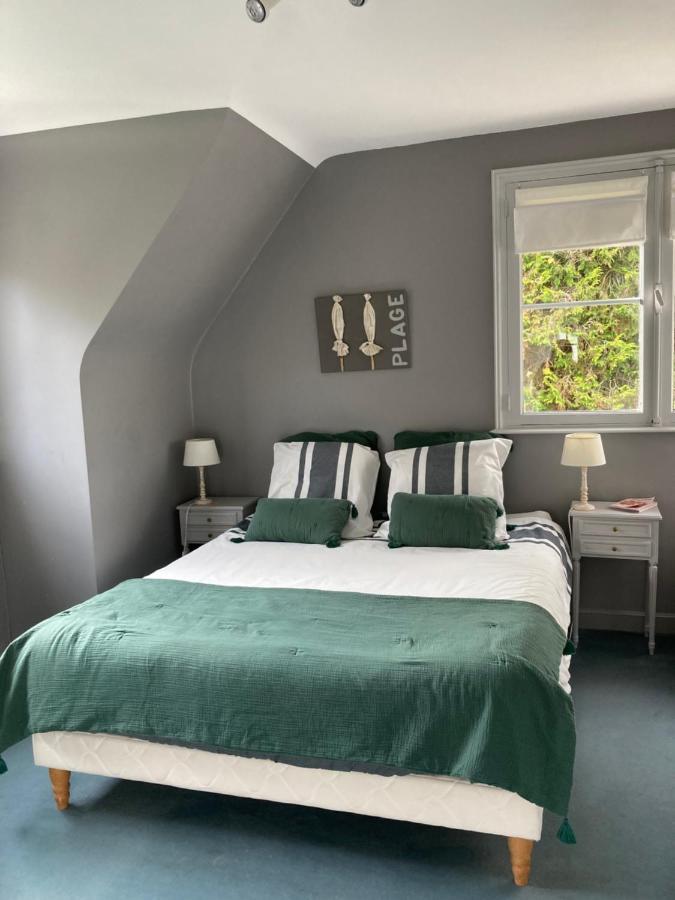 Bed and Breakfast Les Glycines Croix Екстер'єр фото